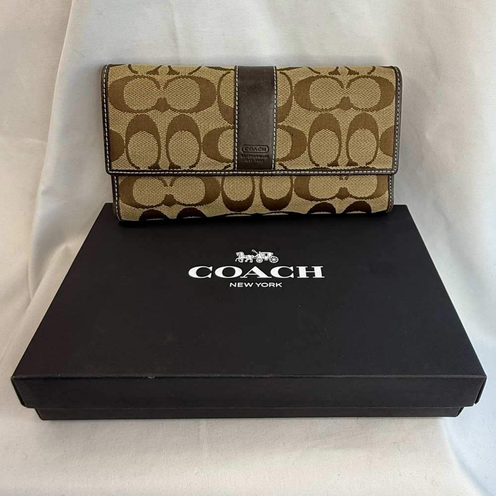 Coach Signature Wallet Brown/Tan (EUC) w/ Removable Checkbook Cover (New)